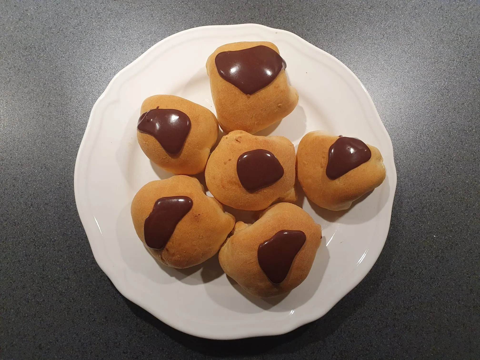 Nemme fastelavnsboller