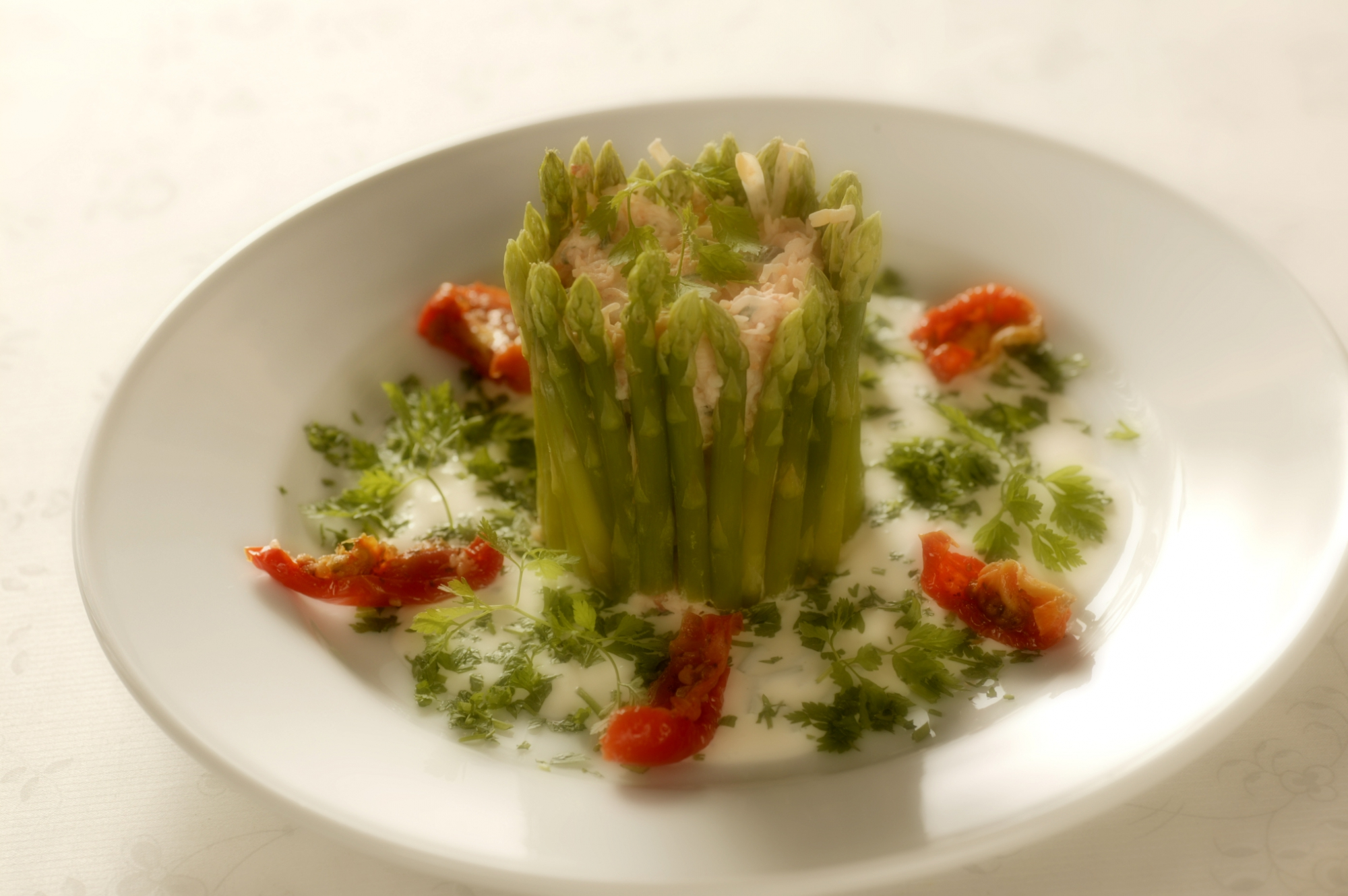 Krabbemousse med asparges