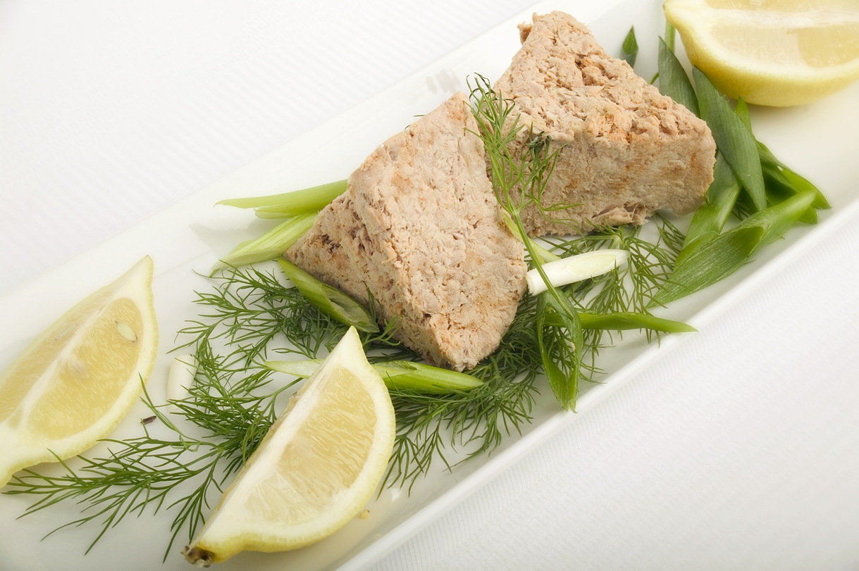 Tunmousse med husblas