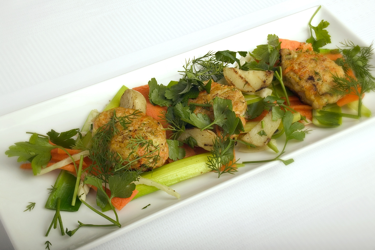 Kalkunfrikadeller med smørdampede urter