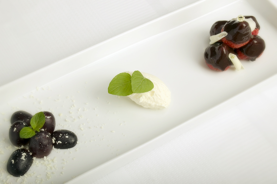 Nem dessert med friske jordbær