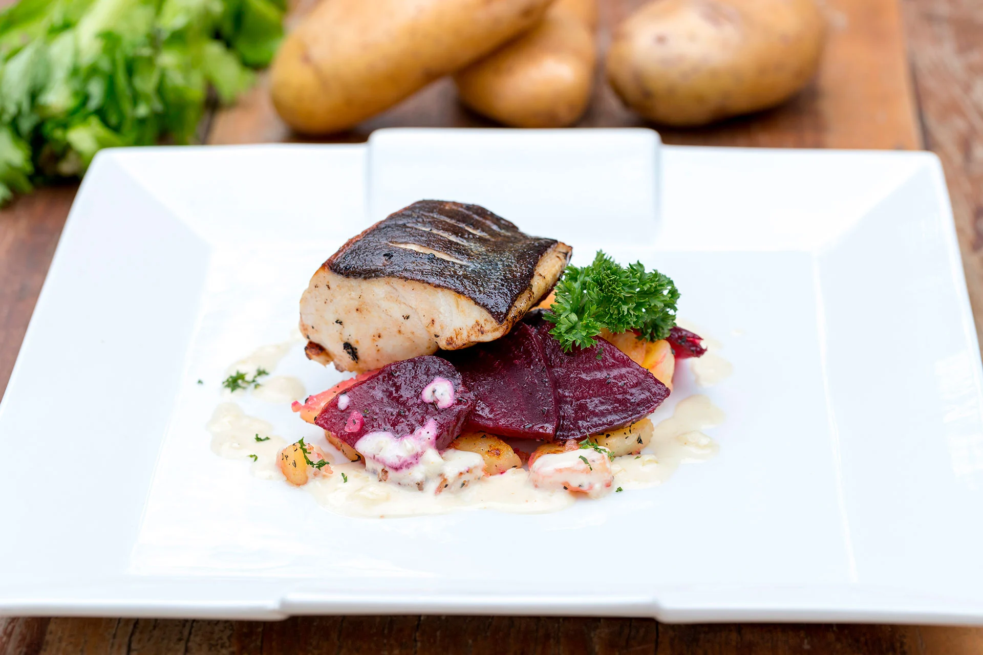 Havkat med rødbeder og ingefærsauce