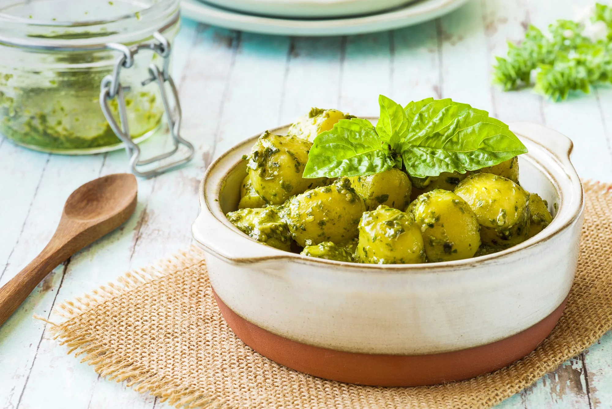 Aspargeskartofler i salsa verde
