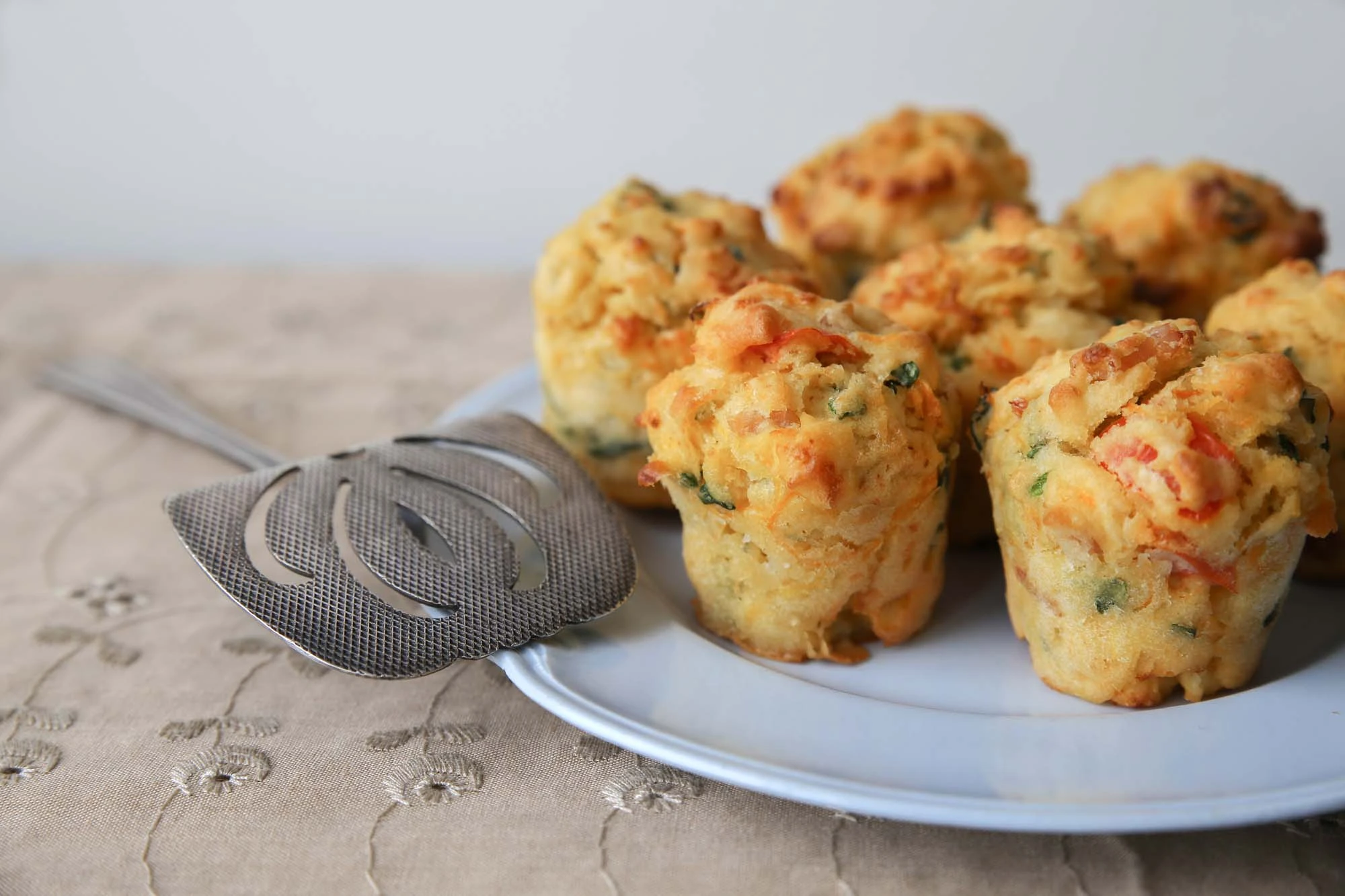 Madmuffins med soltørrede tomater