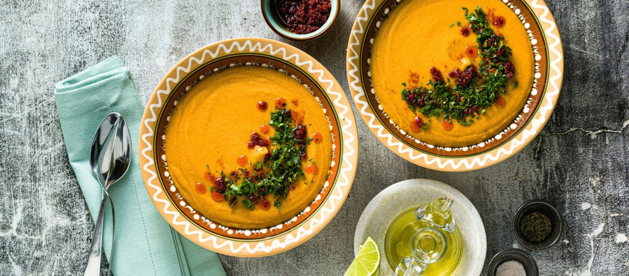 Suppe med røde linser