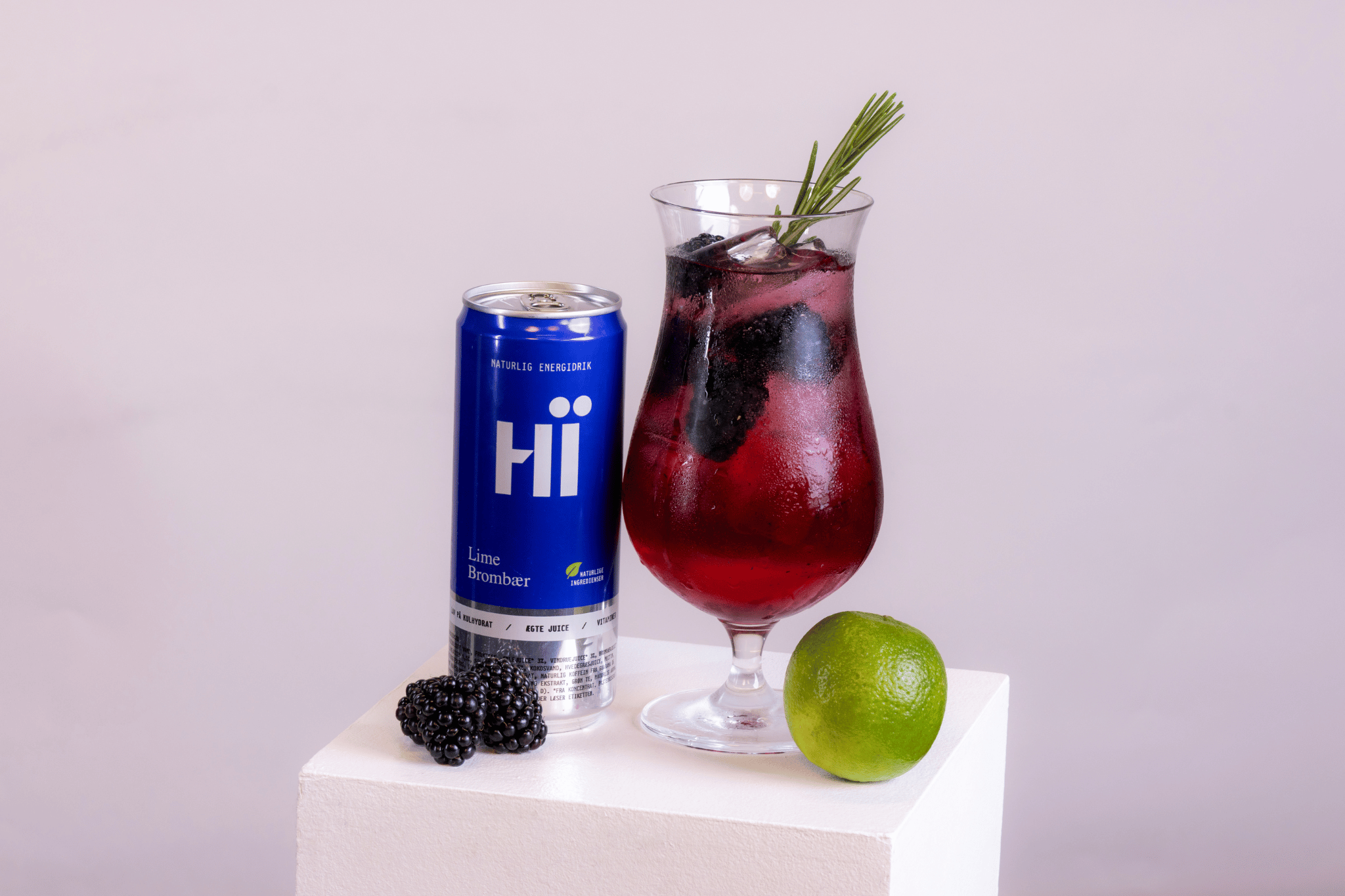 Hï Dark Berry Spritz