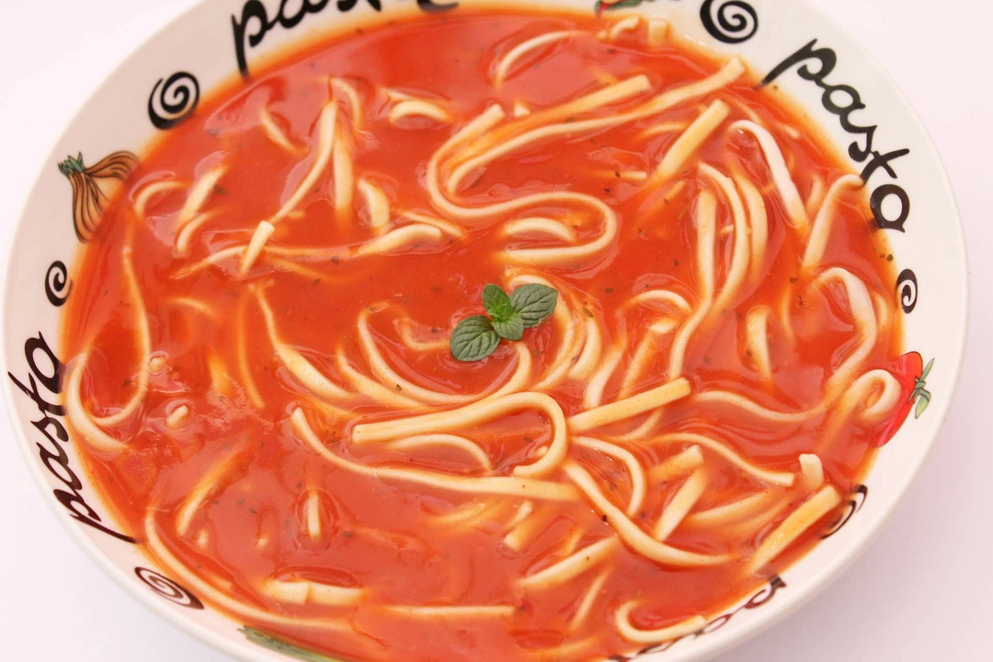 Tomat- og nuddelsuppe