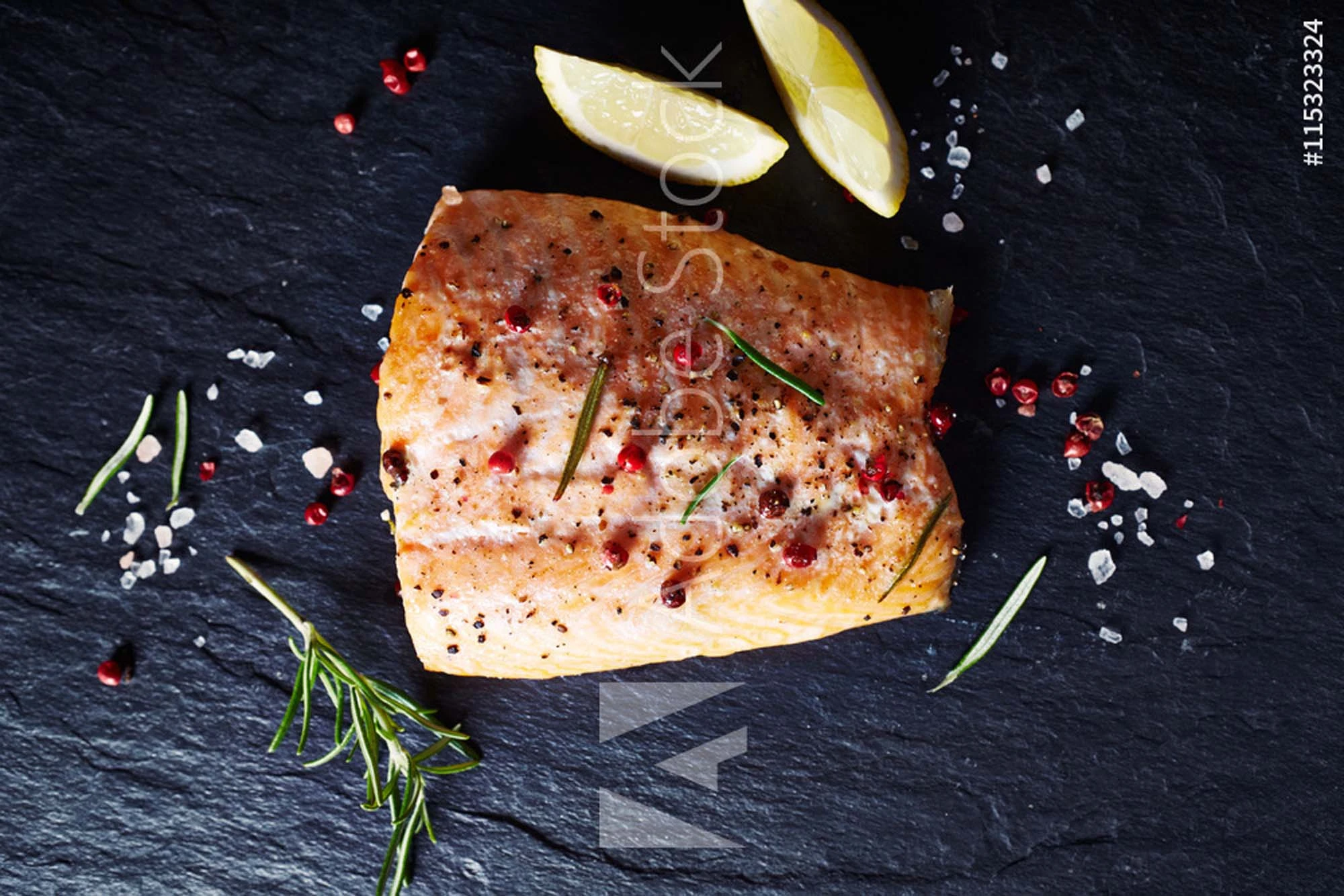 Ovnstegt laks med krydderurtefyld