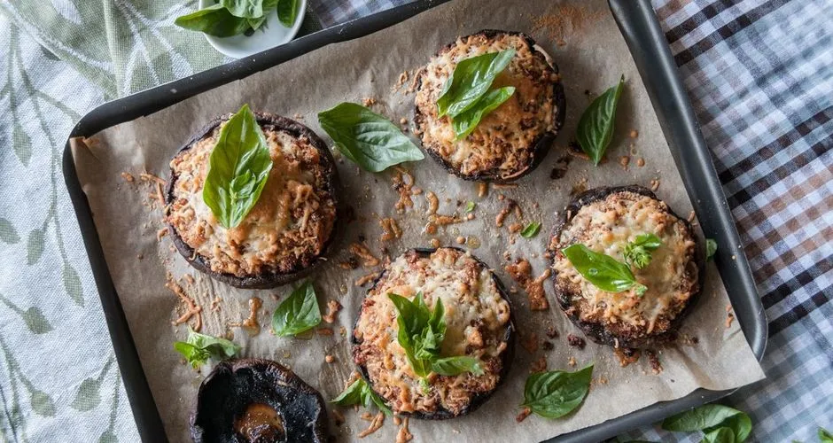 Fyldte portobellosvampe med ost og bacon