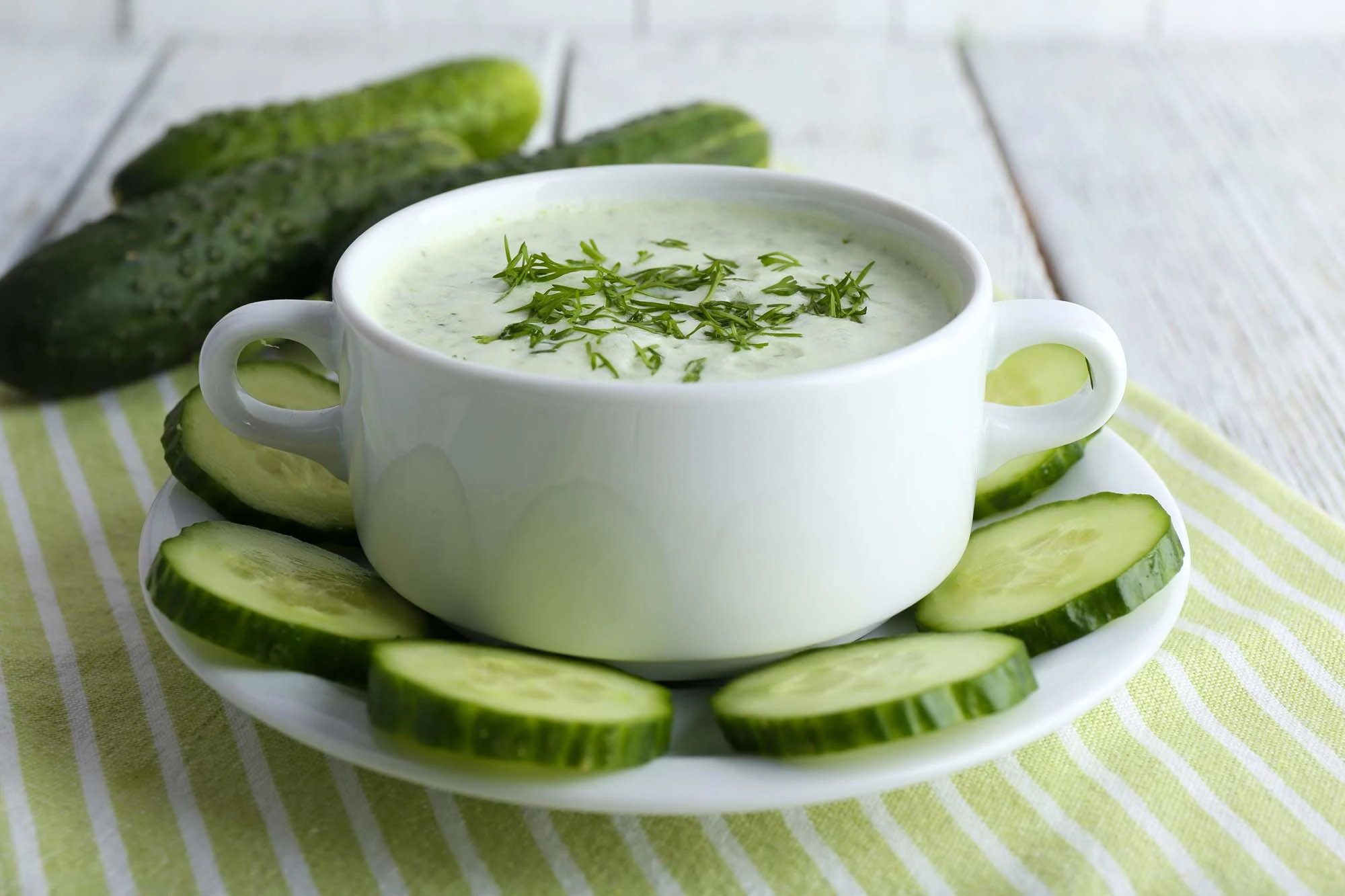 Varm agurkesuppe