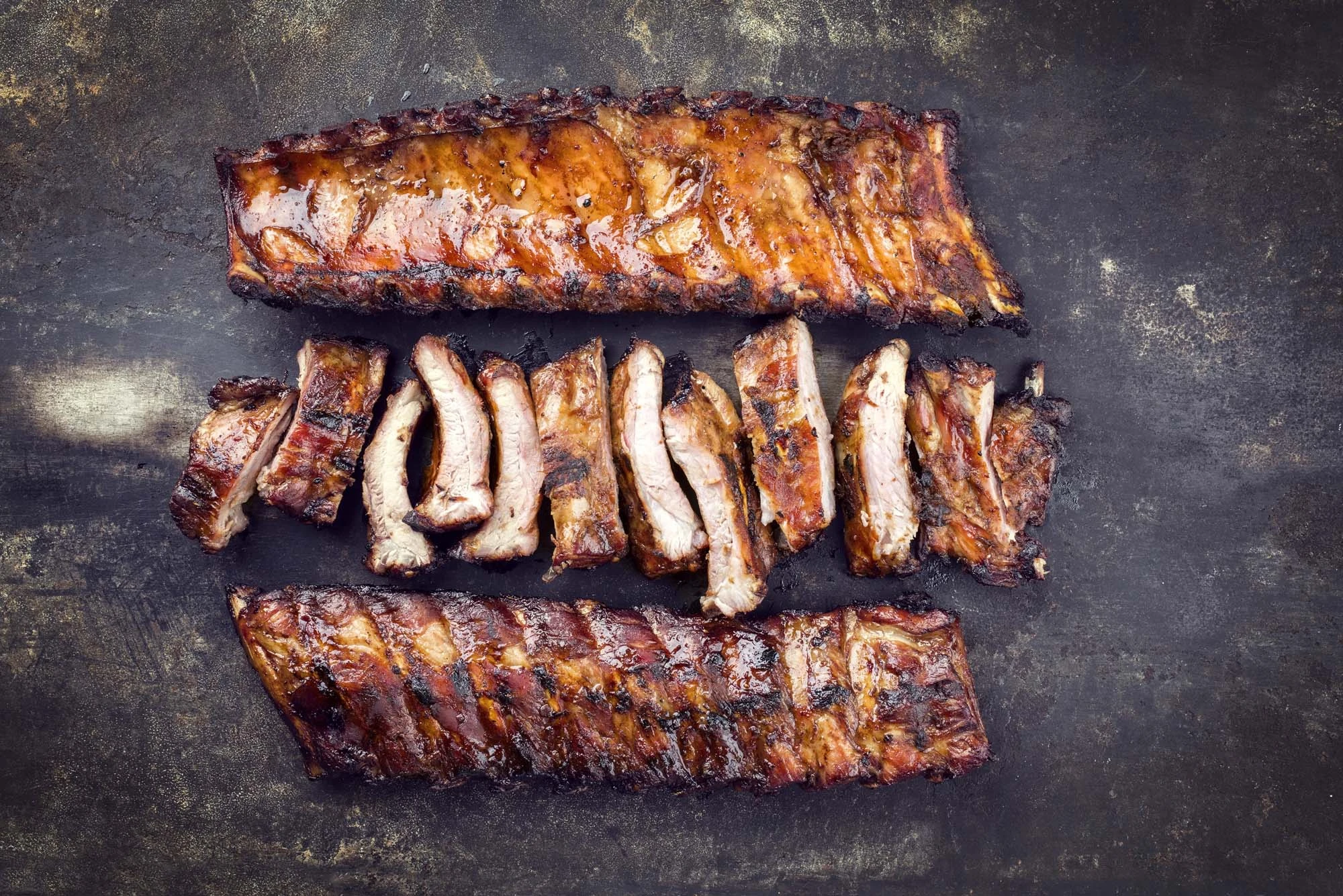 Langtidsbagte spareribs med mangochutney