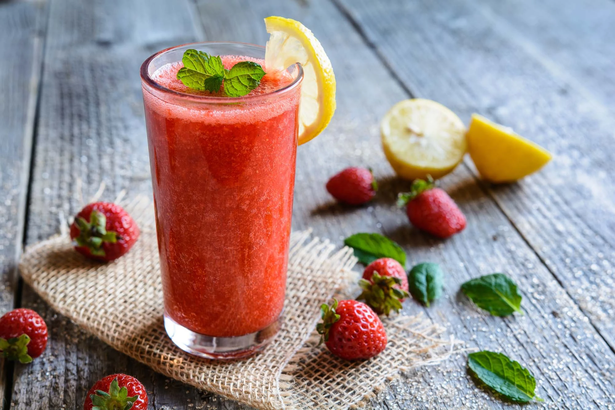 Citronkrydret jordbærsmoothie