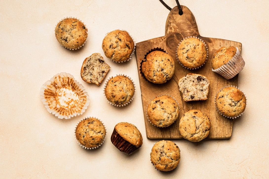 Bananmuffins med chokolade og nødder