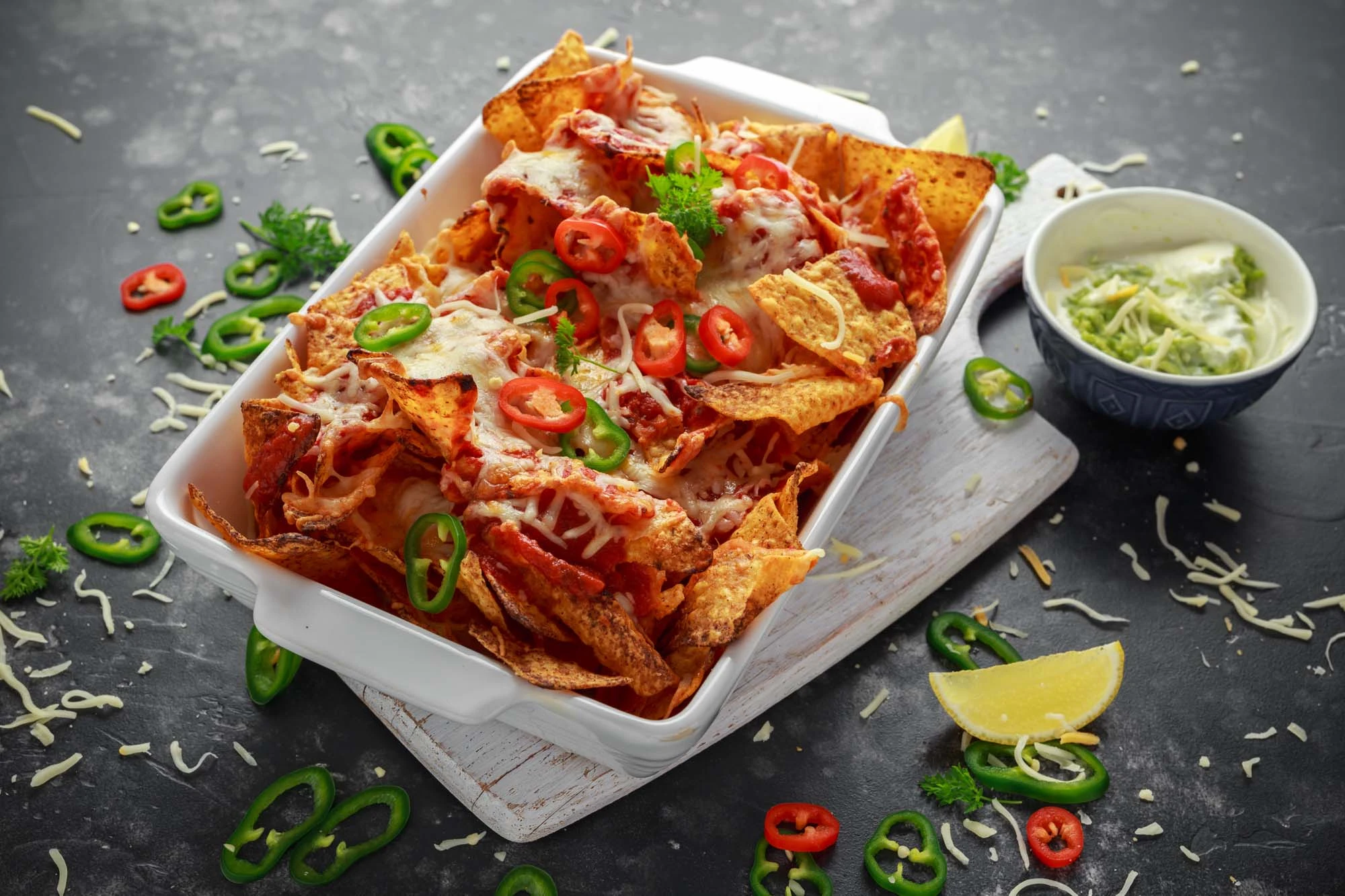 Nachos med tomatsalsa og ost